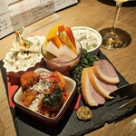 九吾郎ワインテーブル - 