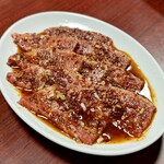 焼肉幸泉 - カルビ