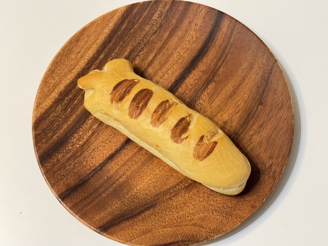 CAT & BAKES 9456 （キャット&ベイクスグシコロ） - 日吉町/パン