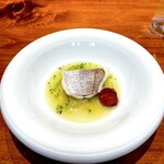 馳走西健一 - ⑥花鯛のスープ仕立て
      　下にレタスのソテー。魚貝の出汁とスープ