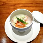 馳走西健一 - ⑪焼津の苺「桃薫（とうくん）」
      　ミントのシャーベット、
      　ココナッツのブランマンジェ