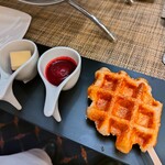 フォースル - 焼きたてワッフル