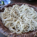 石臼挽き蕎麦香房 山の実 - 生粉打ちそば