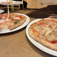 Tavernetta Salvatore 仙台 - マルゲリータとシラスと桜エビのピザ