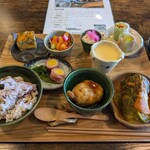 ランチ&カフェ よしだ - 