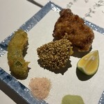 海藤花 - ふぐ、鮑、えんどう豆の揚げ物。