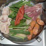 焼鳥 もつ鍋 だるま - 