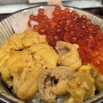 ぺりーのいくら丼 - ウニいくら丼にホタテトッピングしました