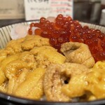 ぺりーのいくら丼 - ミョウバン無しのキタムラサキウニ