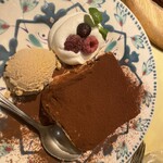 ポルタ・モンターレ - 