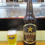 早苗寿司 - サッポロ黒ラベル 大瓶 700円（税込）× 3本。