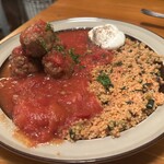 CHIISAKATTA ONNA - 羊肉とタブレ