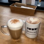 ブルーリボントウキョウ - カプチーノ : 680円
                                カフェラテ : 680円