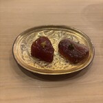 すし処 睦月 - 鰹、辛子、生姜、もちもち適当に漬けにしたとは思えない 