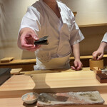 匠 進吾 - 平貝磯辺焼き 生ビール けんじさん