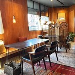 CAFE Lululu - 内観　サイズに合った席にお座りください