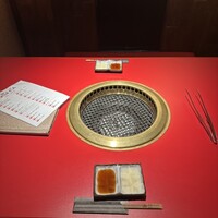 和牛とタン 焼肉 とみ 新橋本店 - 