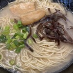 九州とんこつ はりがね屋 - 