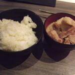 厳選牛 焼肉食べ放題 味祭王国 - ごはんとどて煮