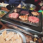 ホルモン焼肉酒場 ふたば - 