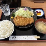 とんかつのつかさ - Aランチ Sロース定食(ライス･お味噌汁･漬物、ライス｢多め｣)