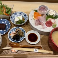 割烹ダイニング波里 - 