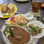 ハッシュドビーフと鶏の甘辛煮