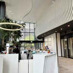 rejoyce 大手門店 - 病院の総合受付があるフロアです。