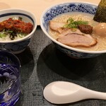 あら炊き中華そば 魚櫓魚櫓 - 