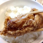むつみ食堂 - 巨大なからあげ
