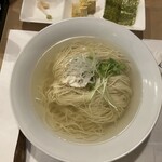 吉野寿司 - 鯛がけ　塩　ラーメン　500円