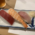 吉野寿司 - おまかせ3貫　400円