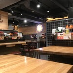 ステーキ屋 松 - 内観