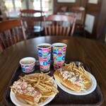 Columbia Harbour House - 『LOBSTER ROLL $18.00』 『NEW ENGLAND CLAM CHOWDER $6.79』 『COCA COLA $4.79』