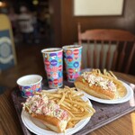 Columbia Harbour House - 『LOBSTER ROLL $18.00』 『NEW ENGLAND CLAM CHOWDER $6.79』 『COCA COLA $4.79』