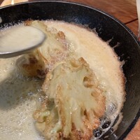 jinen. - たっぷりのバターでソテーされてカリフラワーは･･･カロリーゼロ！？