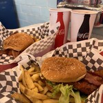 Mel's Drive-In - 『Crispy Buffalo Bacon Sandwich $15.49』 『Freestyle Soda $4.79』