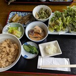 ペンション はなのや - ボリュ～ム♪