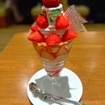 ミルク&パフェ よつ葉ホワイトコージ - 