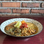 ホンジツノカレー - 