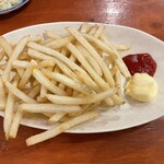 大衆酒場 やまと 名古屋駅前店 - ポテトフライ