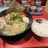 特製ラーメン 大中 本店