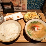 沖縄酒場 あしびなー - 