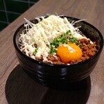 スタミナ肉丼