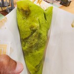 마메이도 클로바 - 말차 흑설탕과 콩가루 생크림 크레페