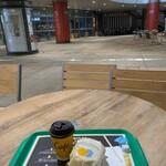 マクドナルド - ドリンク写真:店外♪