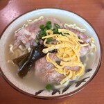 高江洲そば - ソーキそば（中）