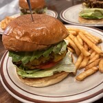 GOOD MUNCHIES 新宿御苑本店 - 