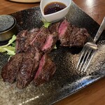肉バル ジラソーレ - （４）牛ハラミステーキ