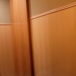 銀座 しのはら - 壁も変化？